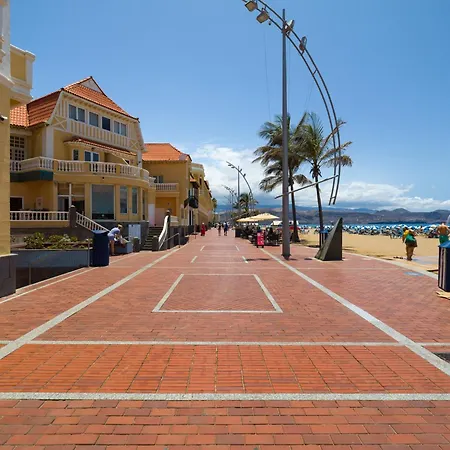 In Palmas Near Playa De Canteras * Las Palmas de Gran Canaria